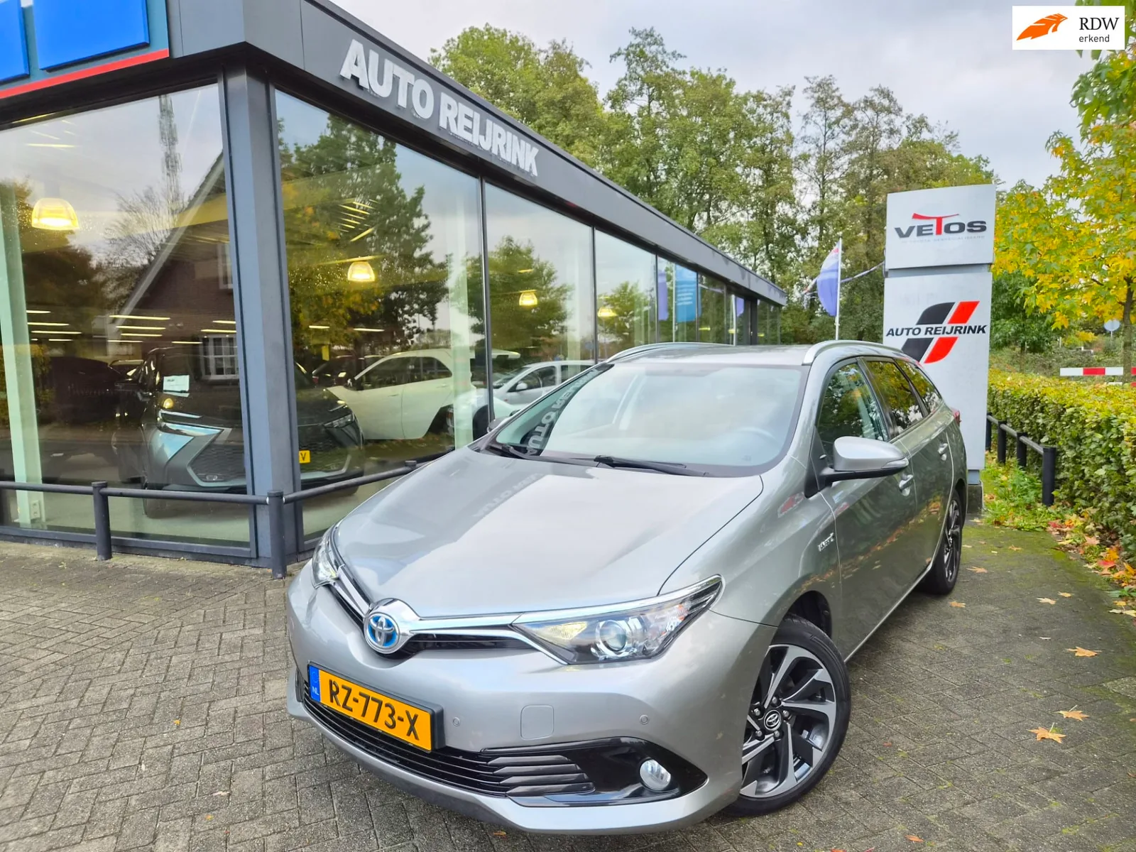 Toyota Auris (2016) — foto 1