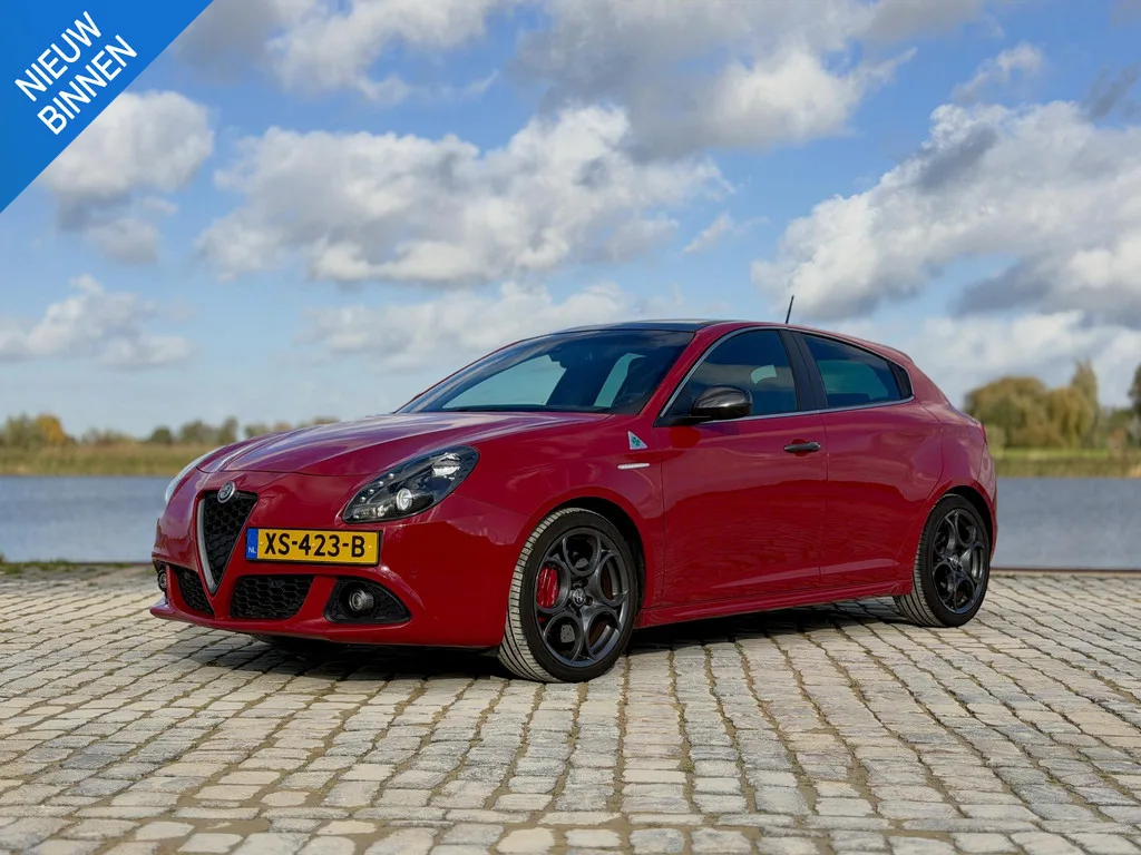 Alfa Romeo Giulietta (2015) — foto 1