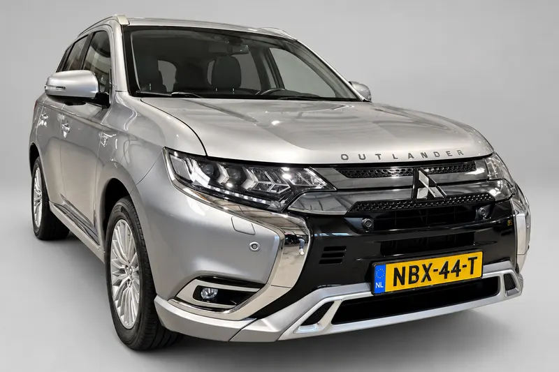 Mitsubishi Outlander (2021)