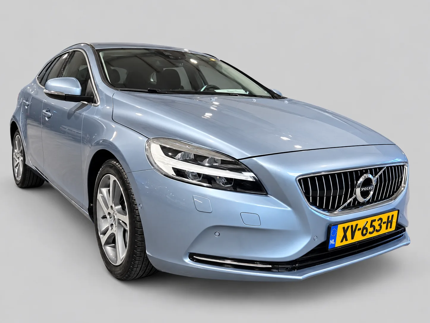 Volvo V40 (2017) — foto 1