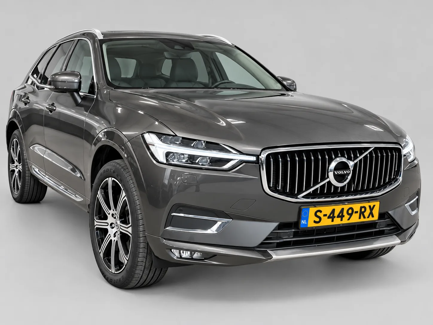 Volvo XC60 (2017) — foto 1