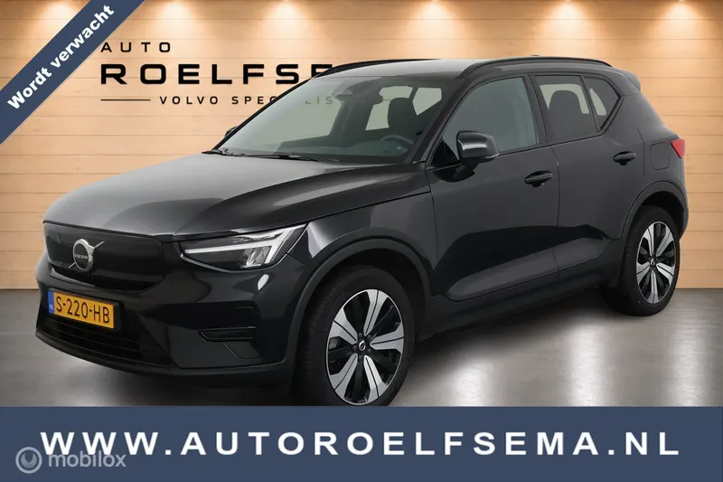 Volvo XC40 (2023)