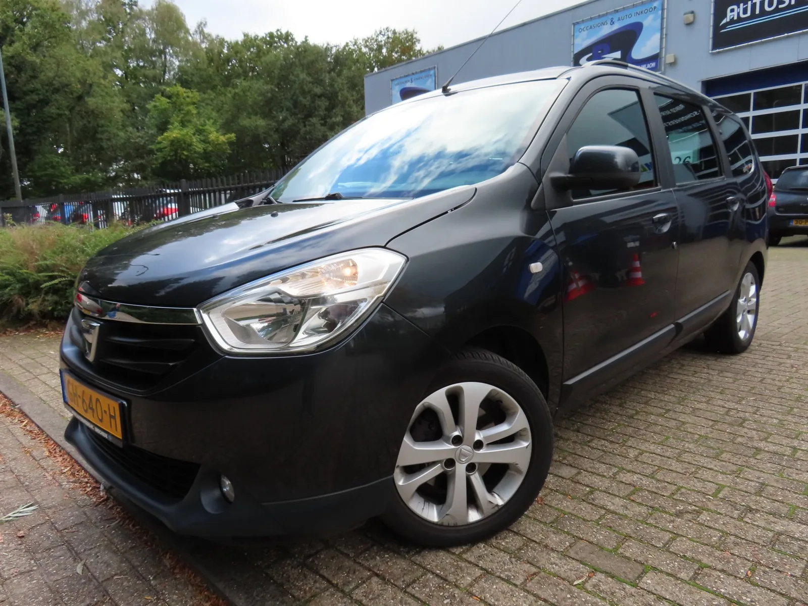 Dacia Lodgy (2015) — foto 1