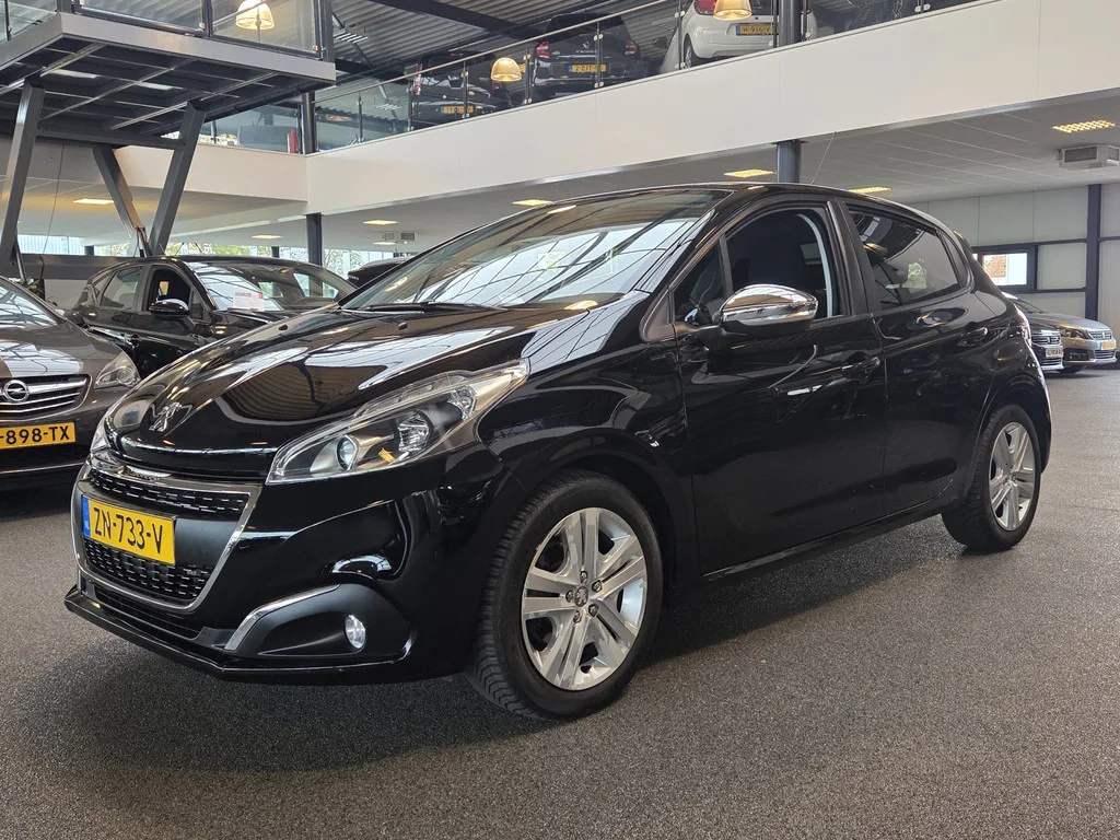 Peugeot 208 (2019) — foto 1