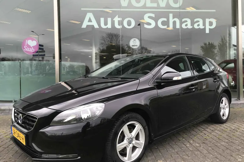 Volvo V40 (2015)