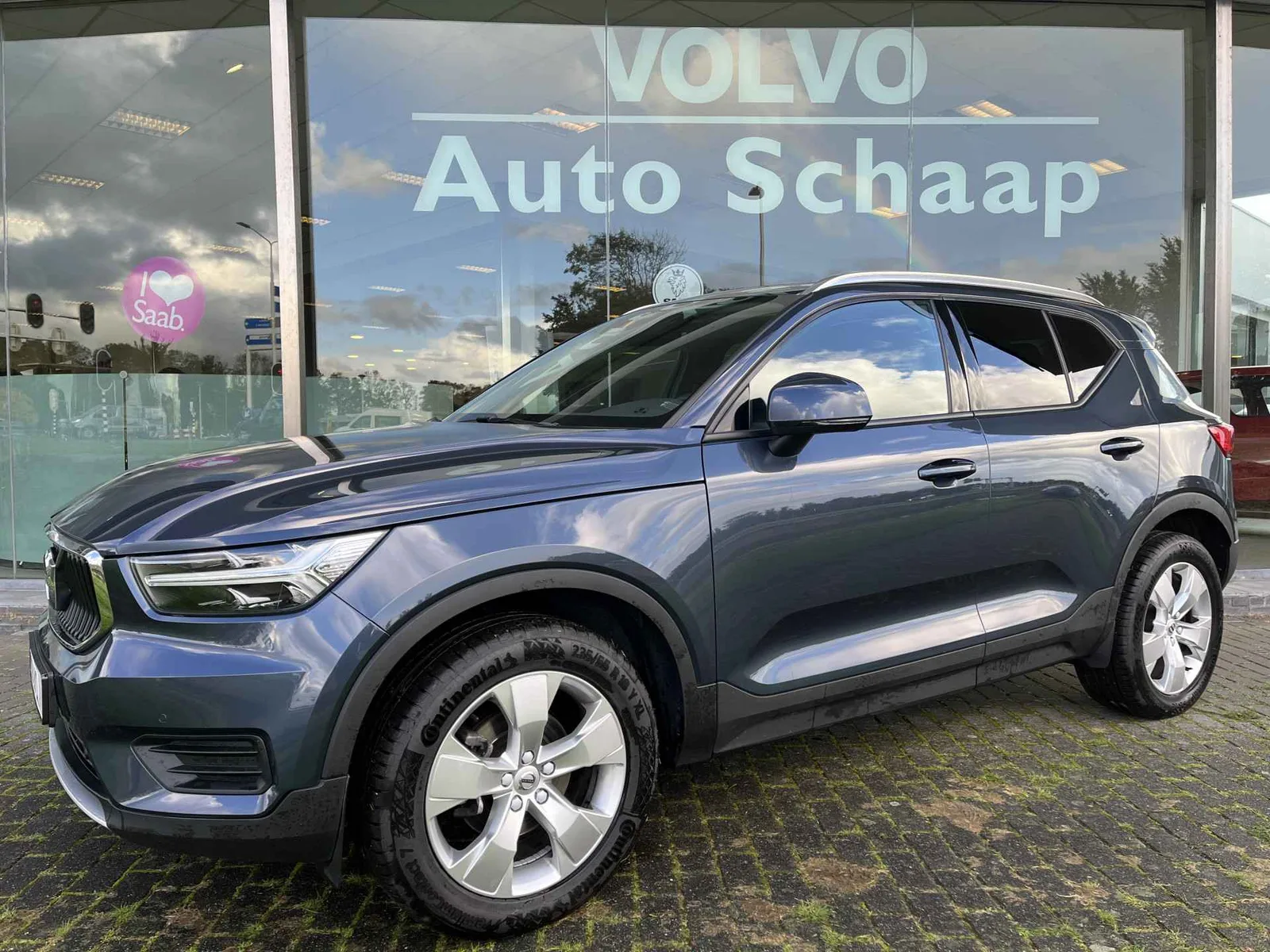 Volvo XC40 (2022) — foto 1