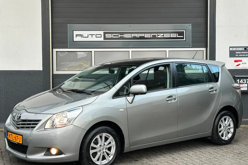 Toyota Verso (2011)