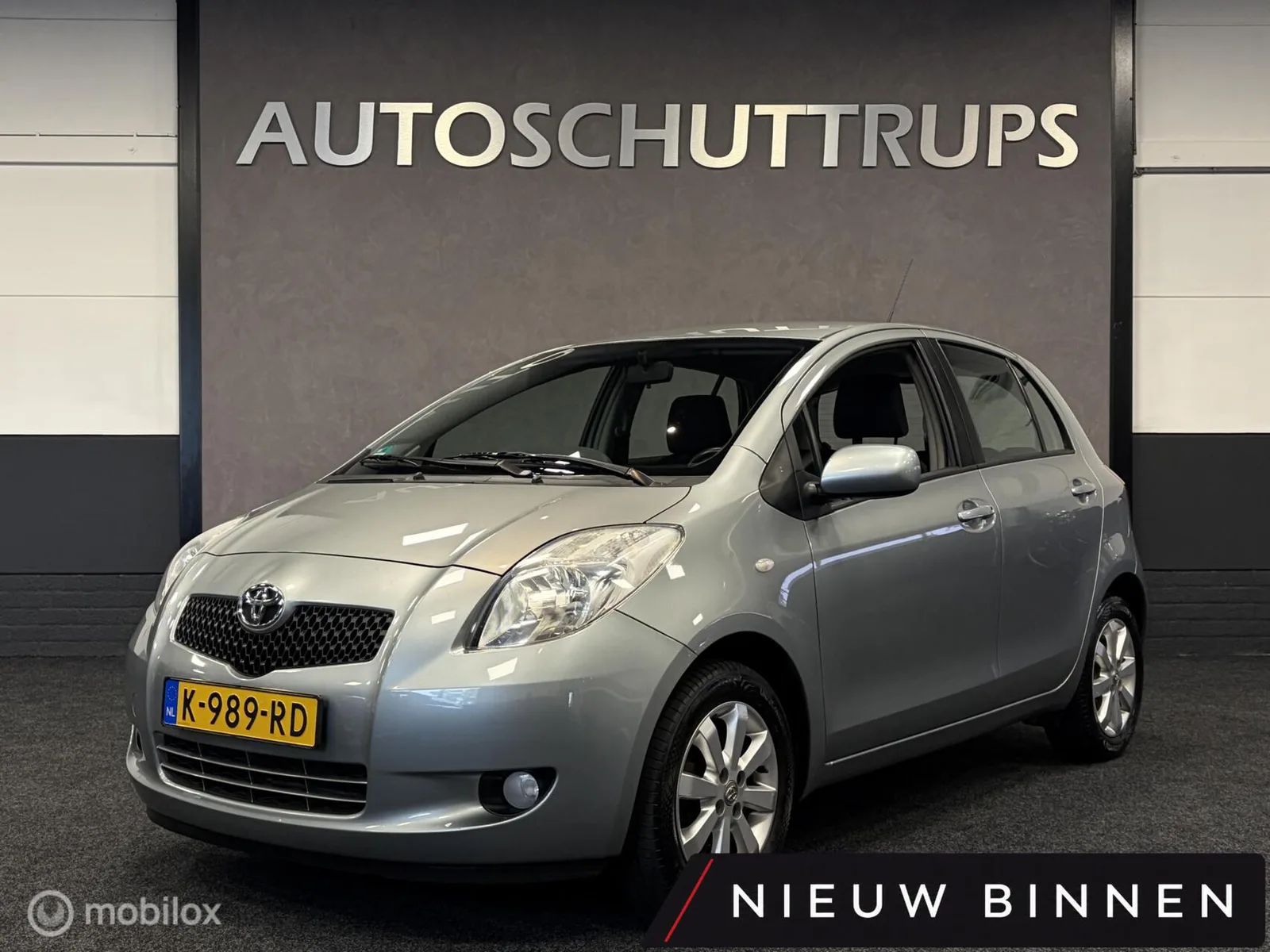 Toyota Yaris (2008) — foto 1
