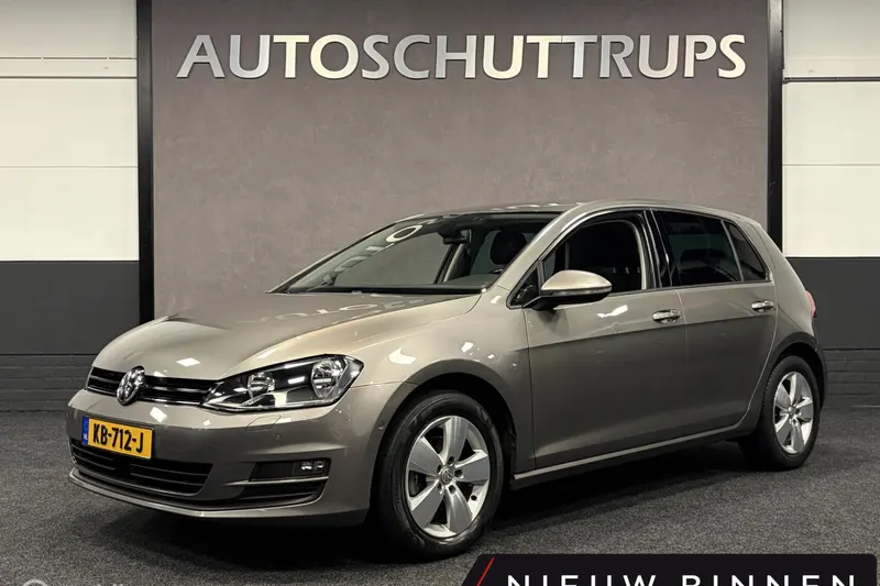 Volkswagen Golf (2015)