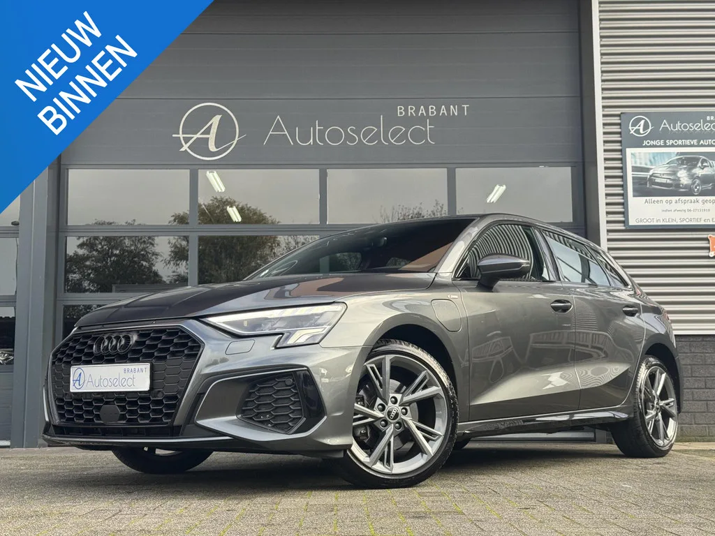 Audi A3 (2022) — foto 1