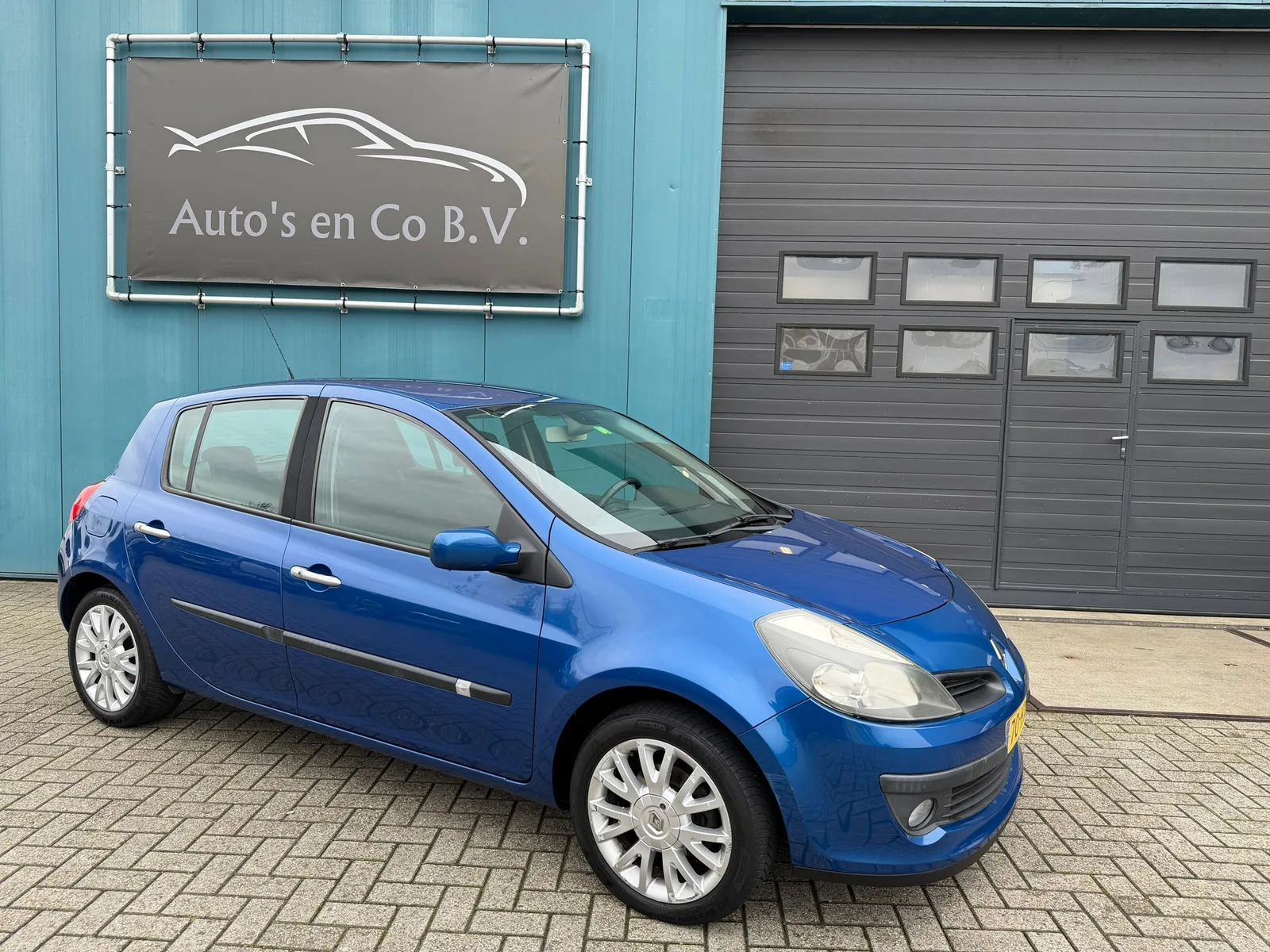 Renault Clio (2009) — foto 1