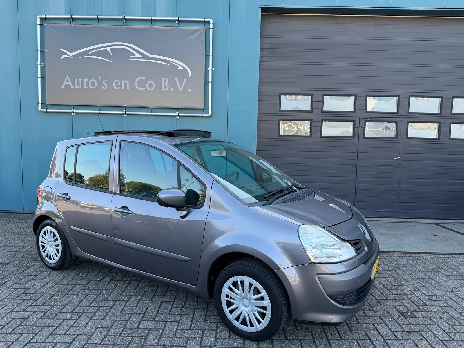 Renault Modus (2011) — foto 1