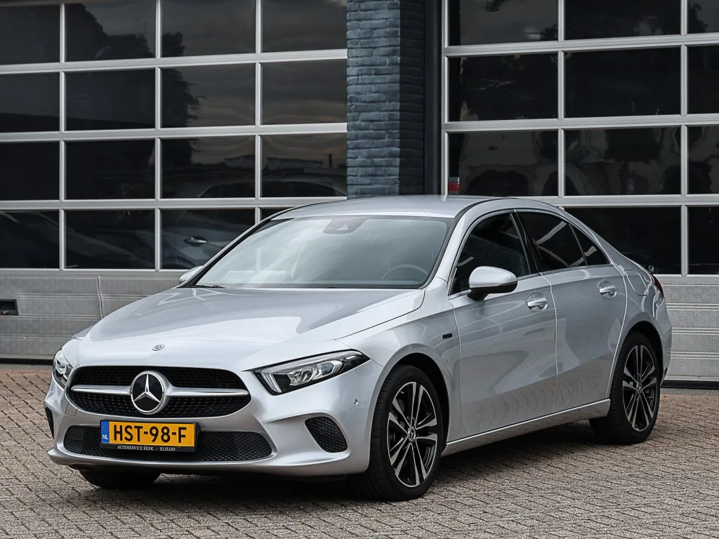 Mercedes-Benz A-Klasse (2020) — foto 1