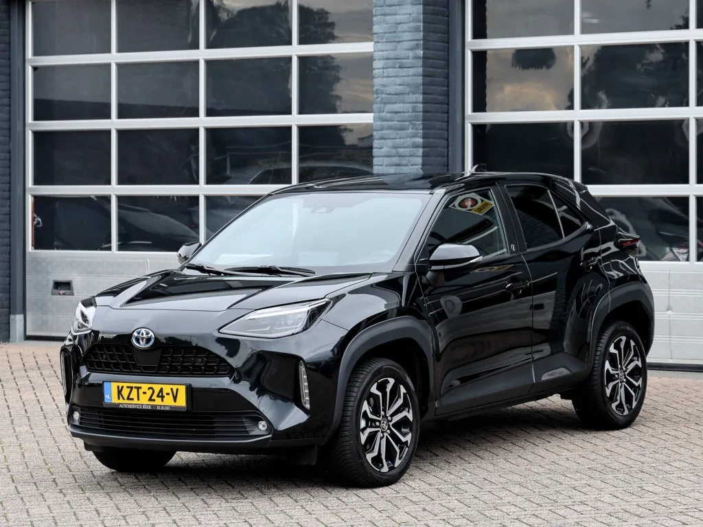 Toyota Yaris Cross (2024) — foto 1