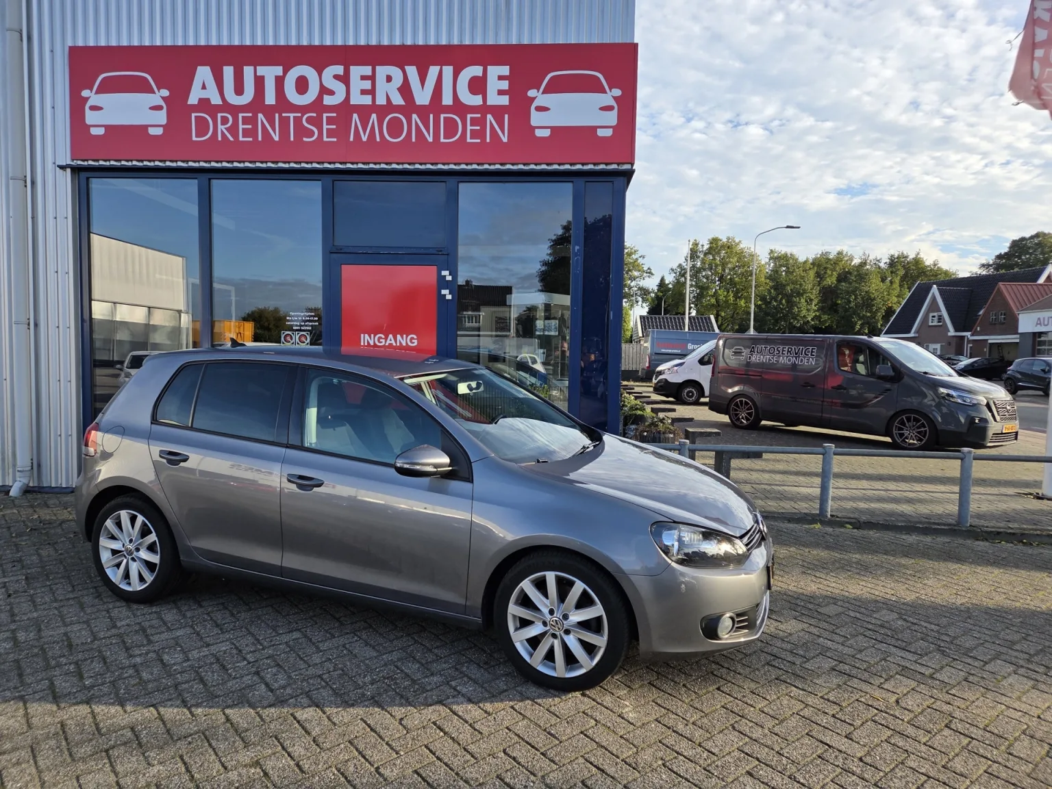 Volkswagen Golf (2009) — foto 1