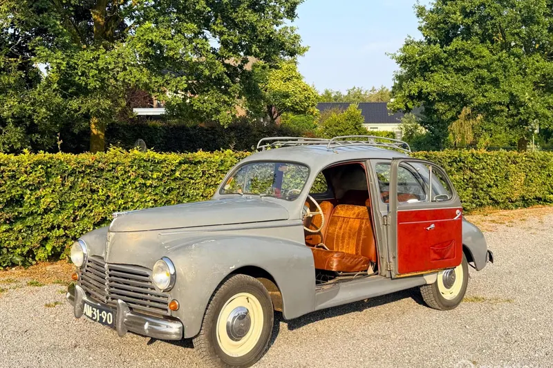 Peugeot 203 (1955)