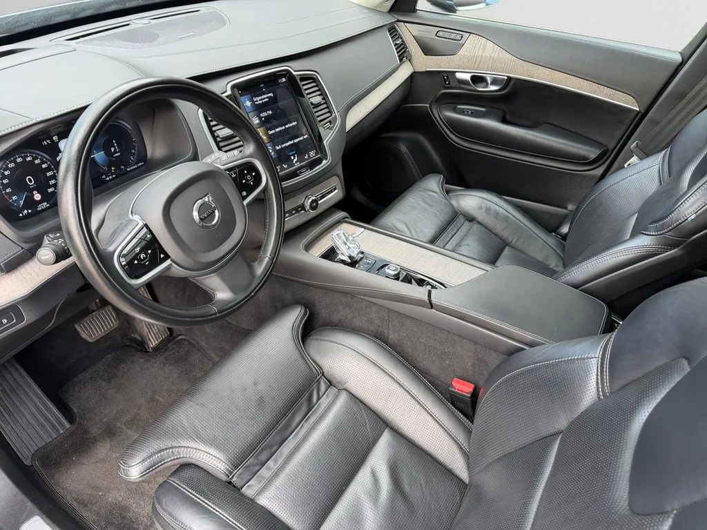 Volvo XC90 (2022) — foto 1
