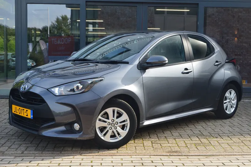 Toyota Yaris (2024)