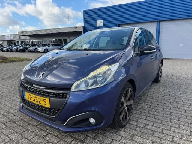 Peugeot 208 (2016) — foto 1
