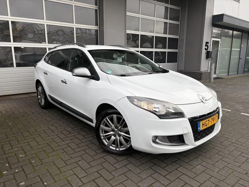 Renault Mégane (2011) — foto 1