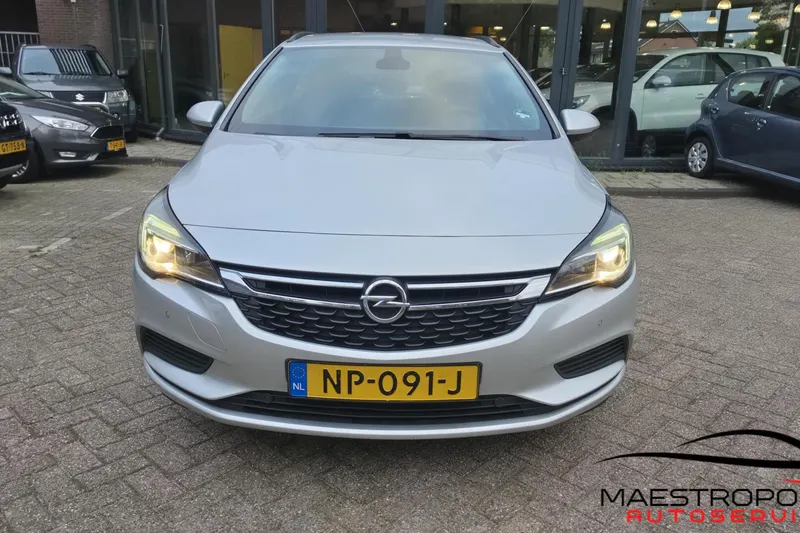 Opel Astra (2017)