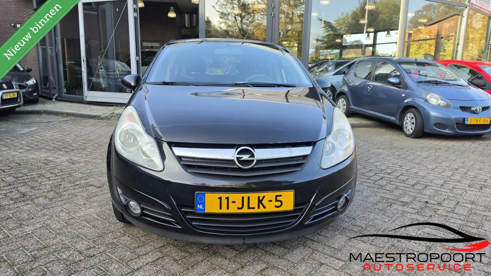 Opel Corsa (2009) — foto 1