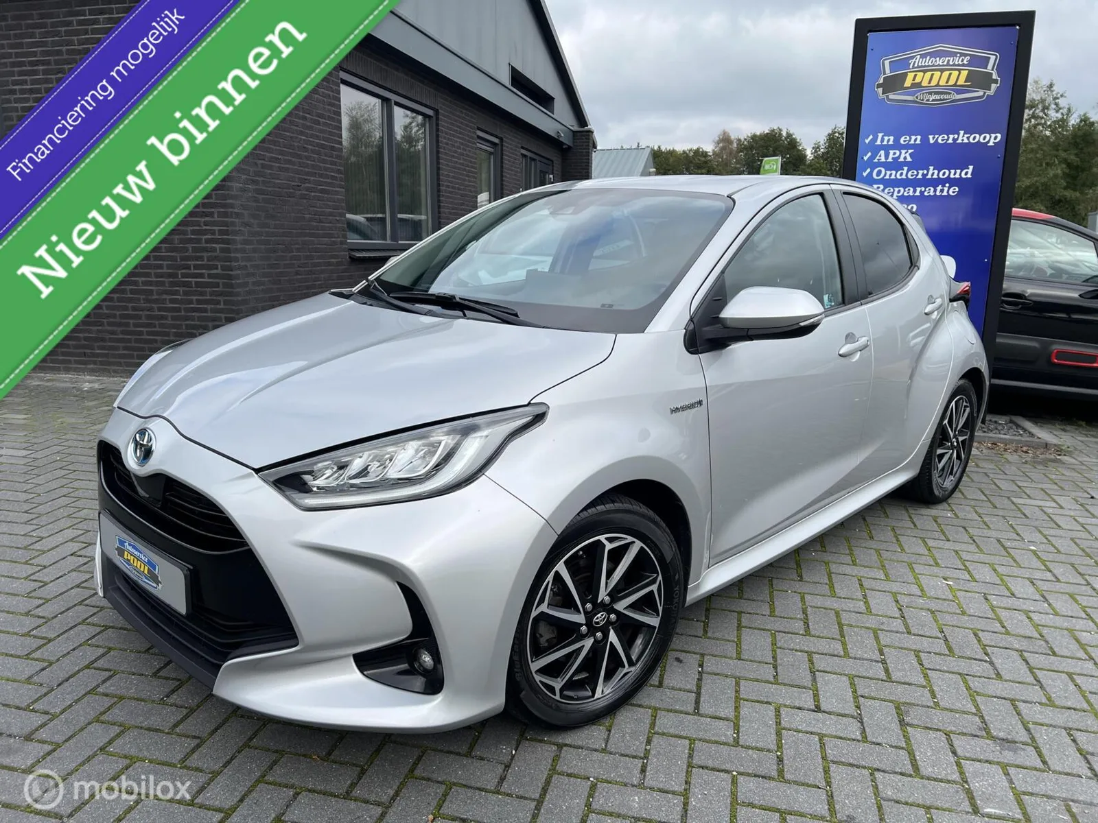 Toyota Yaris (2021) — foto 1