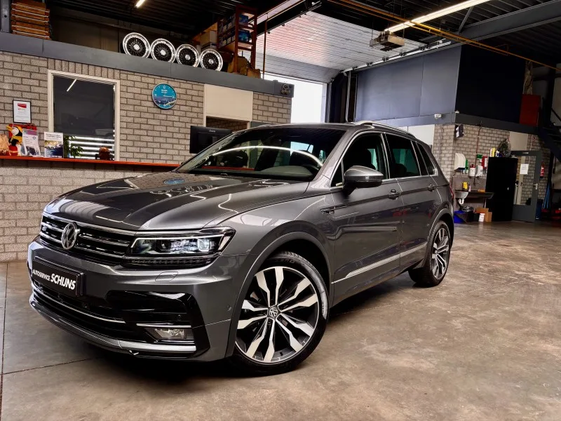 Volkswagen Tiguan (2018) — foto 1
