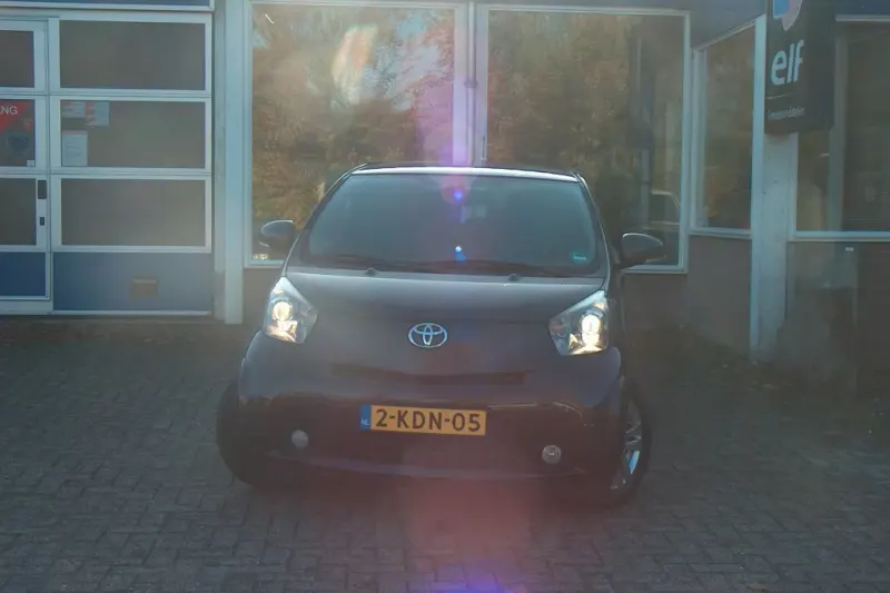 Toyota iQ (2009)