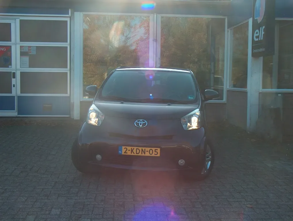 Toyota iQ (2009) — foto 1