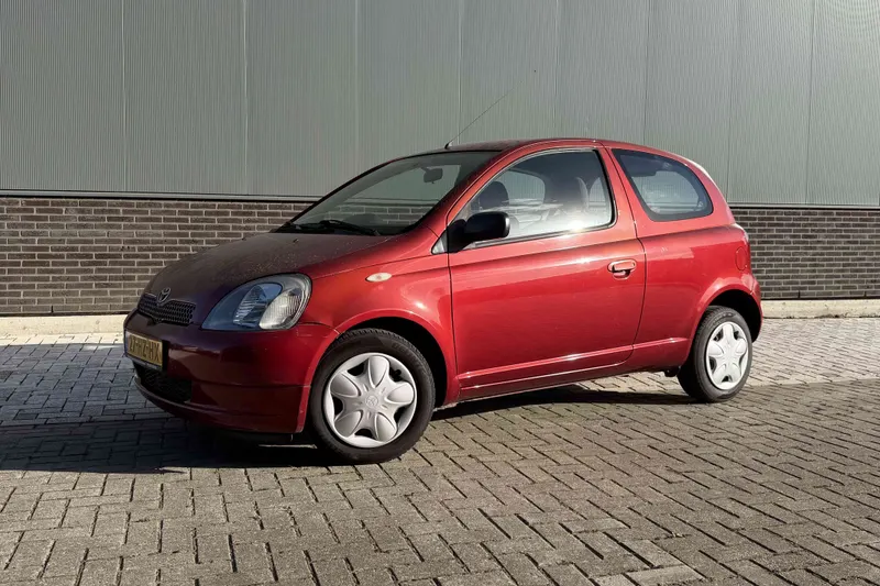 Toyota Yaris (2002)