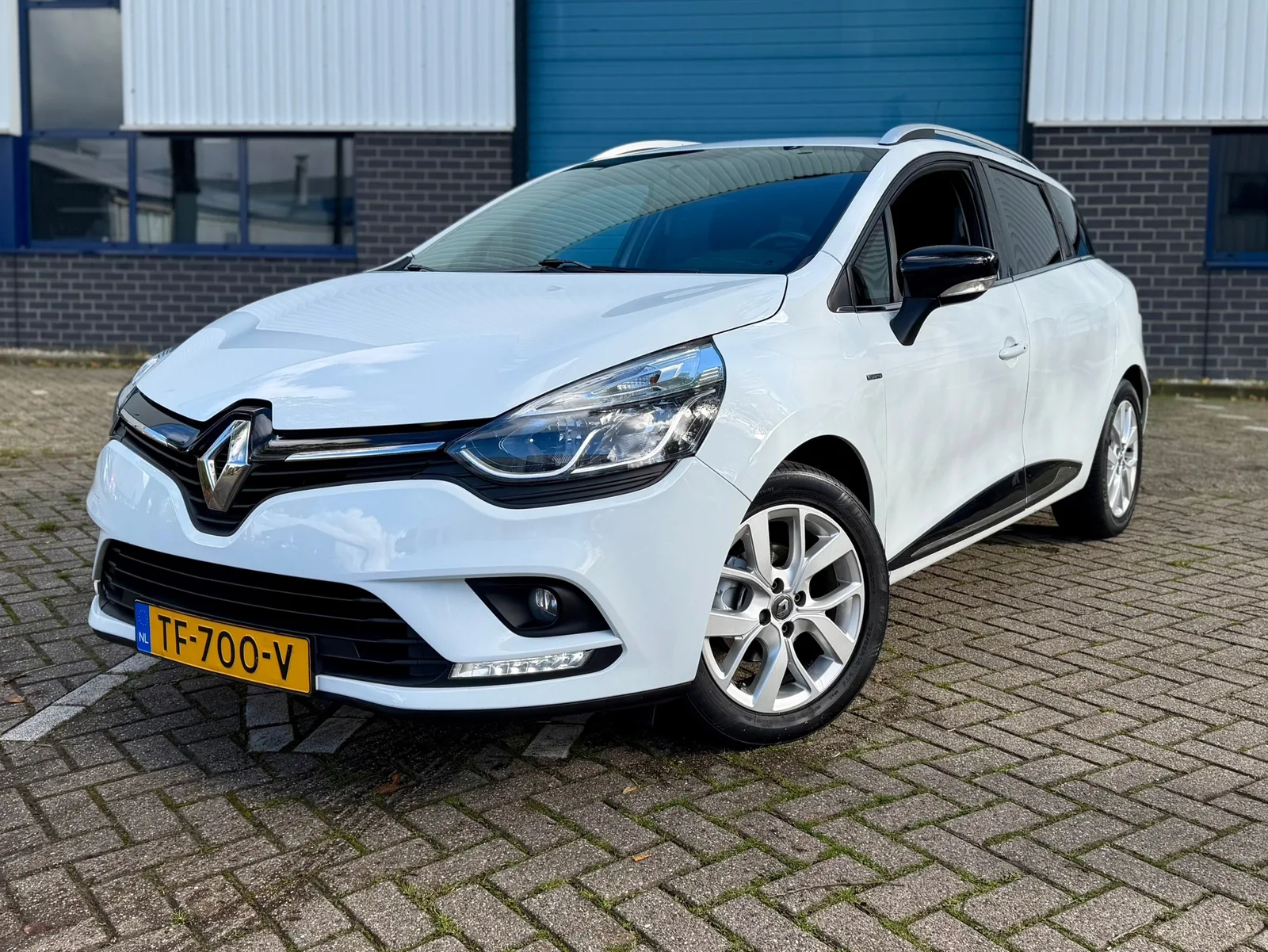 Renault Clio (2018) — foto 1
