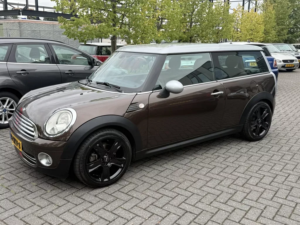 MINI Clubman (2009) — foto 1