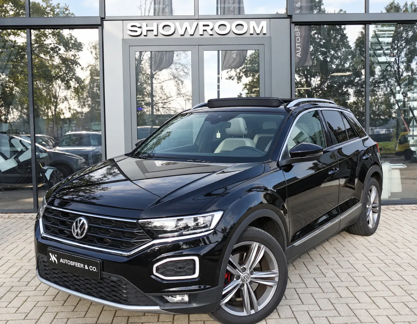 Volkswagen T-Roc (2018) — foto 1