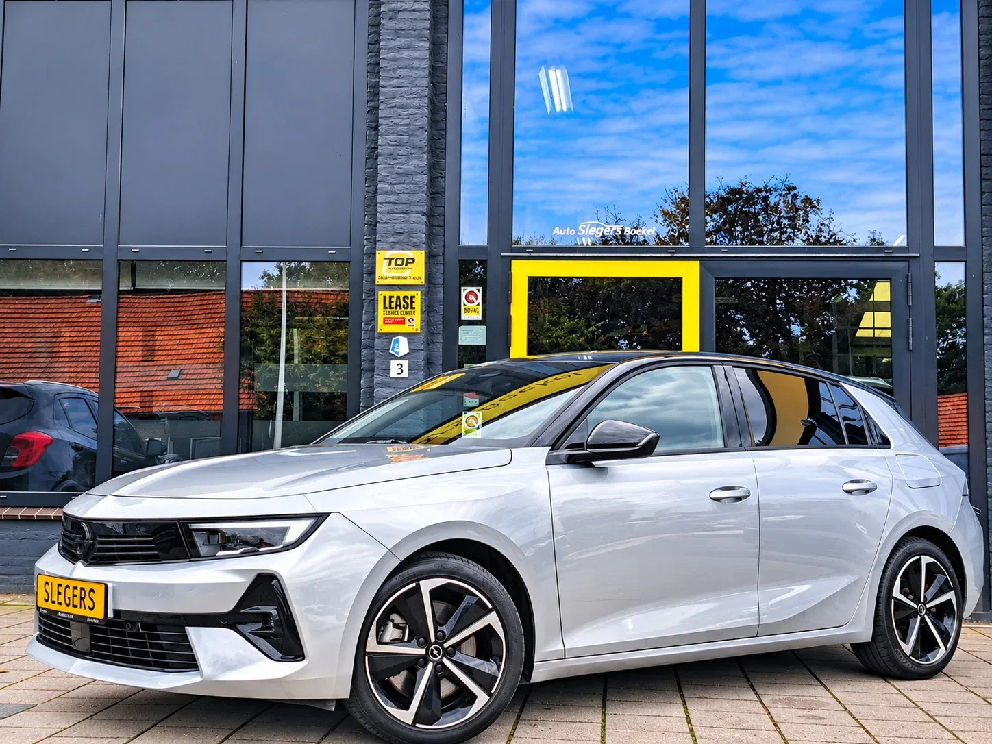 Opel Astra (2024) — foto 1