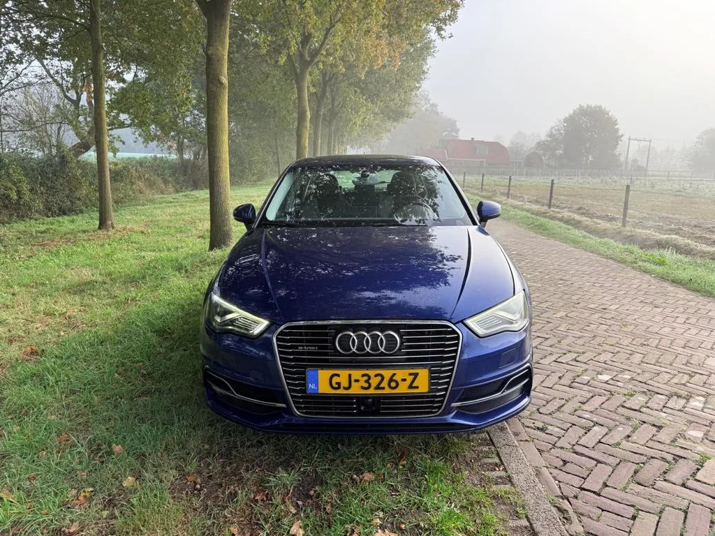 Audi A3 (2015) — foto 1