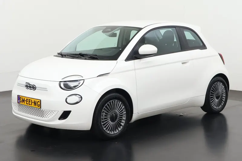 Fiat 500e (2023)