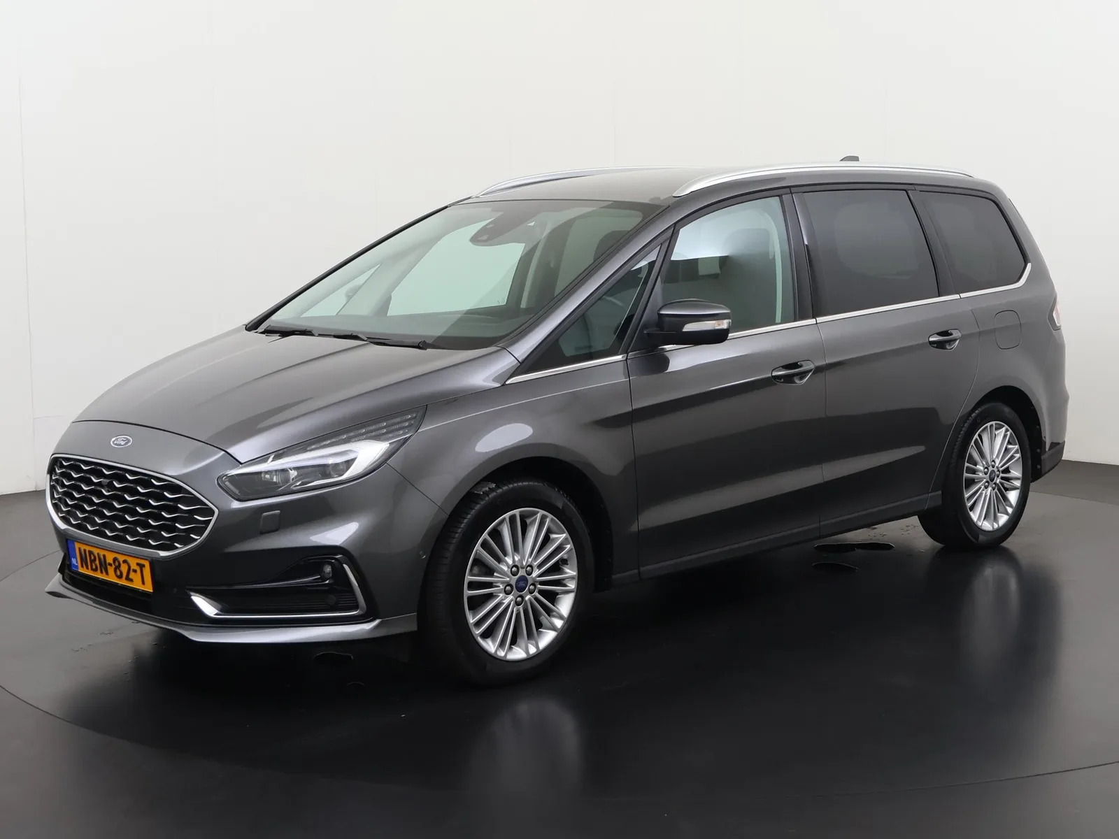 Ford Galaxy (2023) — foto 1