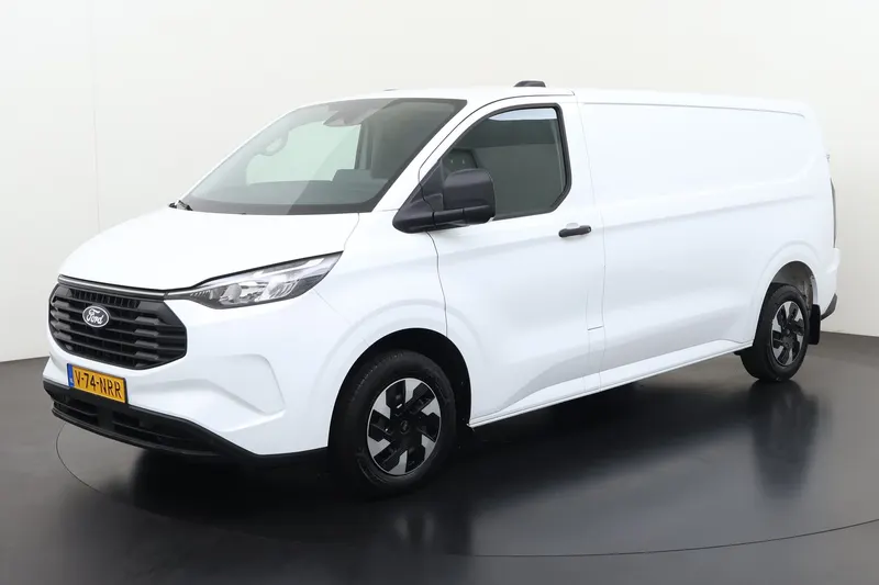 Ford Transit Custom (2025)