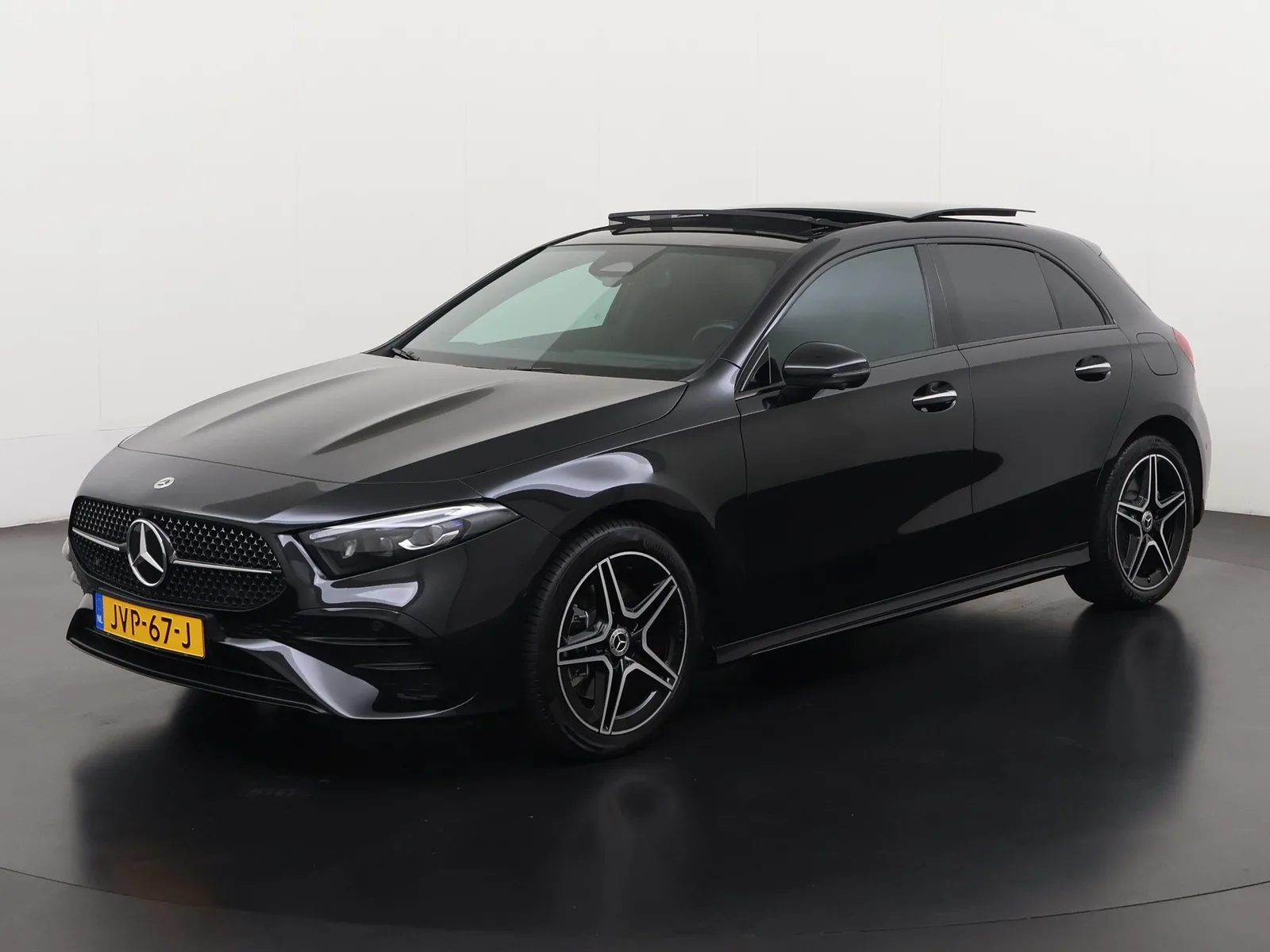 Mercedes-Benz A-Klasse (2023) — foto 1