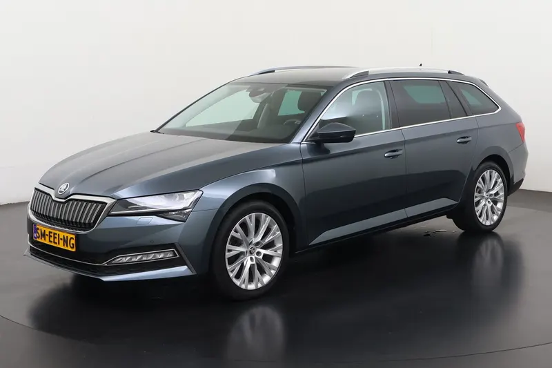 Škoda Superb (2021)