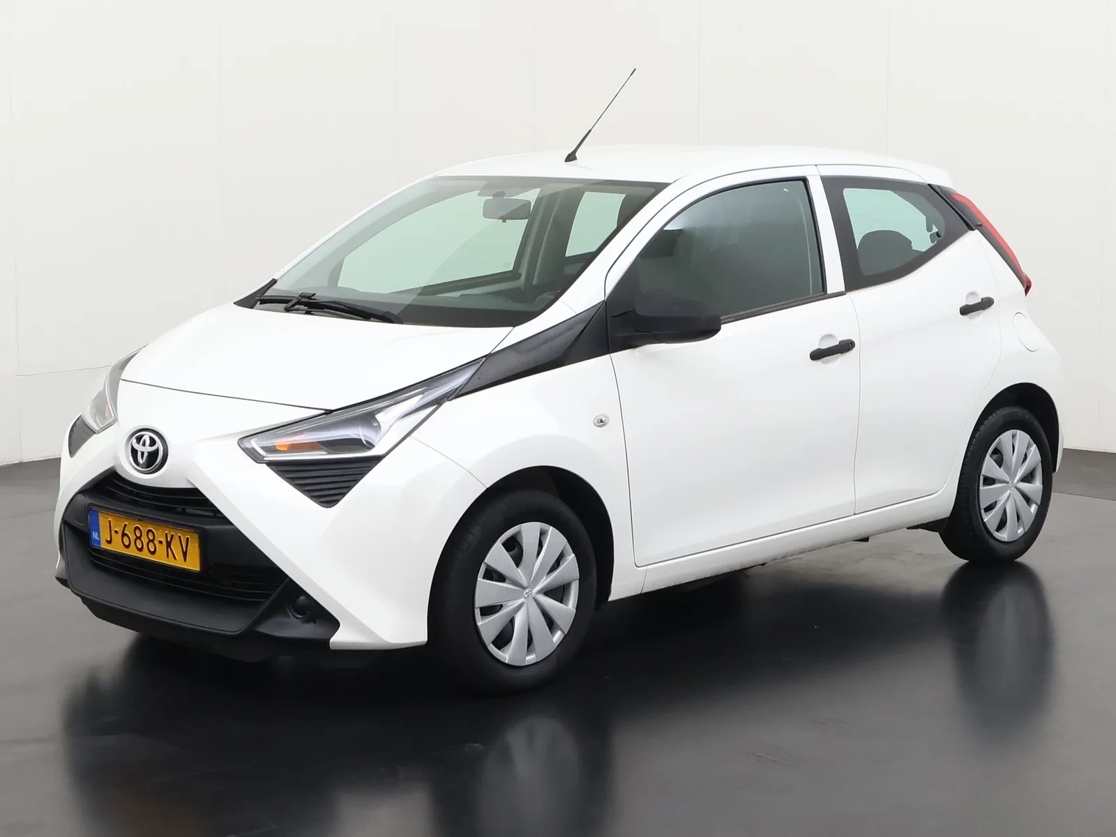Toyota Aygo (2020) — foto 1
