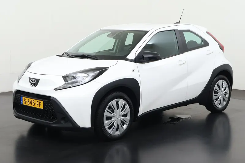Toyota Aygo X (2023)