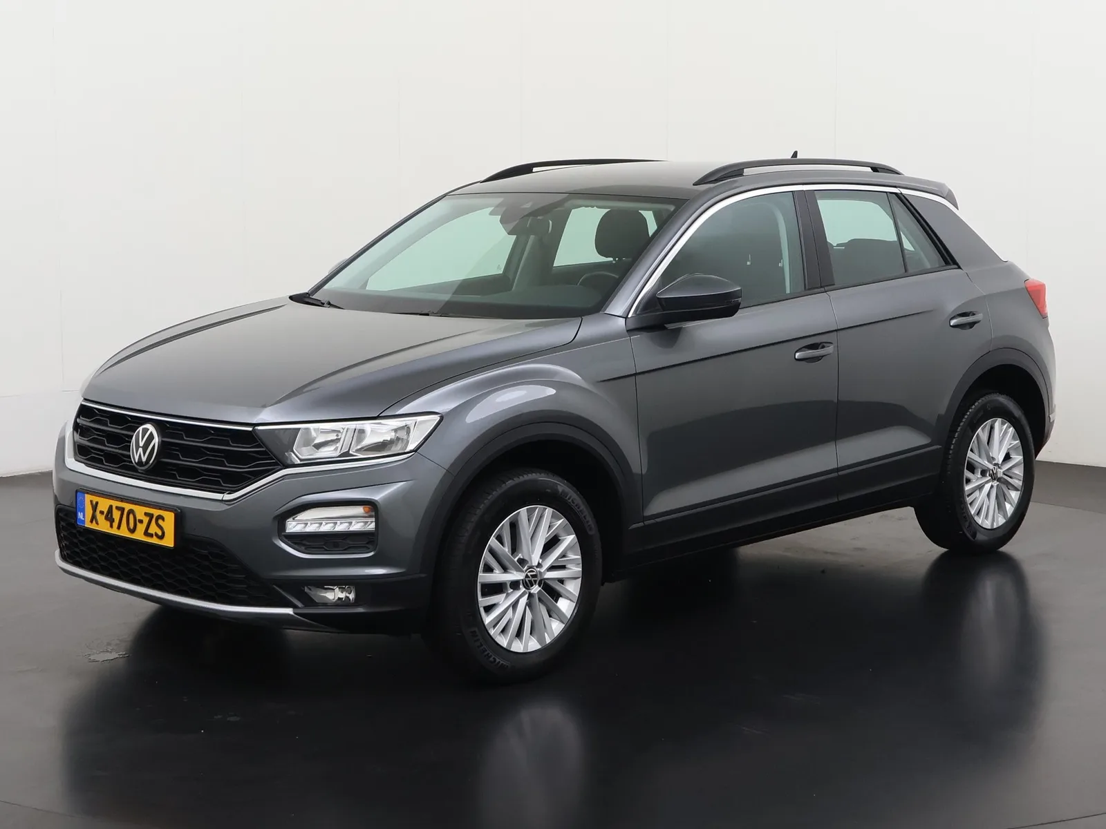 Volkswagen T-Roc (2020) — foto 1