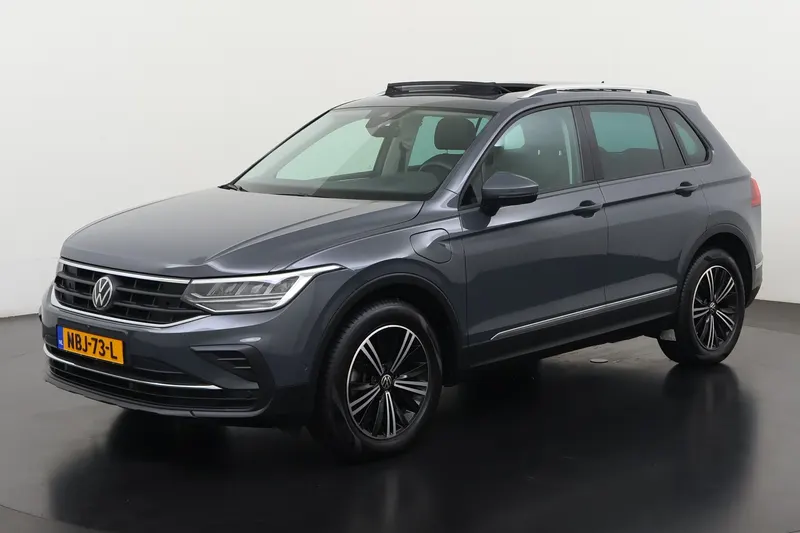 Volkswagen Tiguan (2022)
