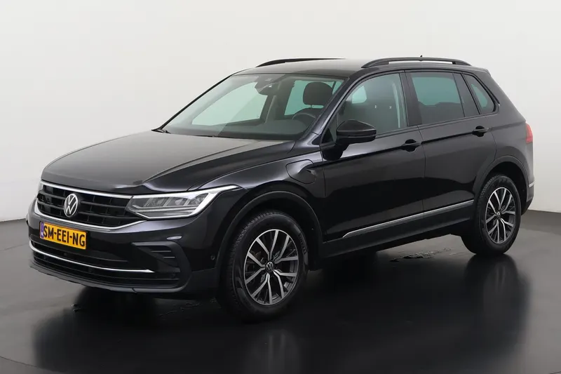 Volkswagen Tiguan (2022)