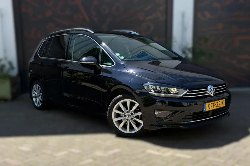 Volkswagen Golf Sportsvan (2015)