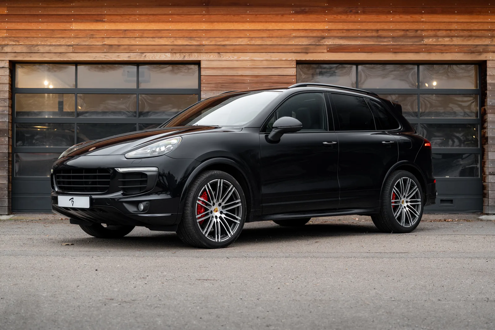 Porsche Cayenne (2016) — foto 1