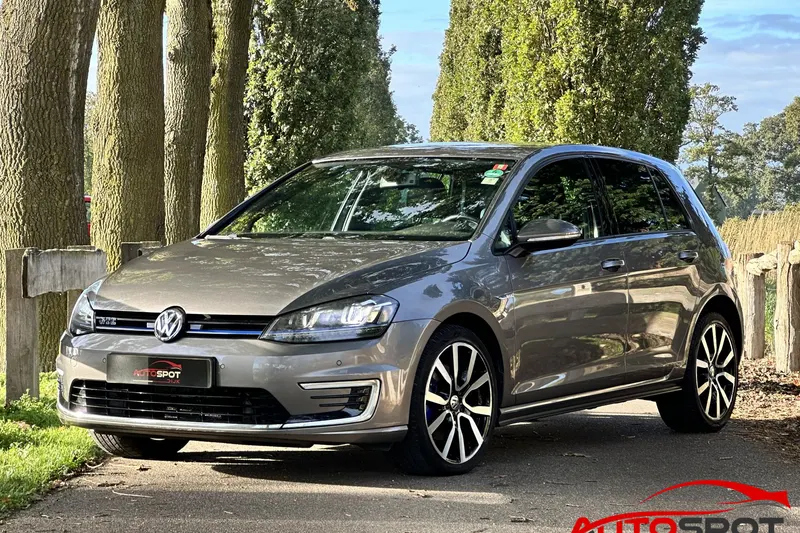 Volkswagen Golf (2015)