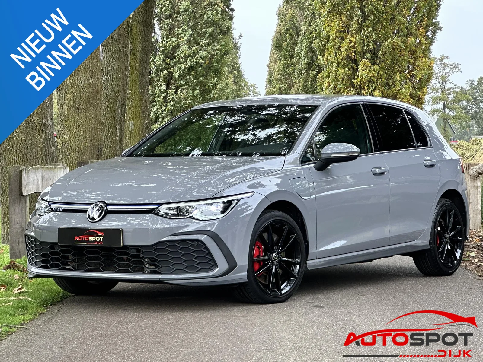 Volkswagen Golf (2021) — foto 1